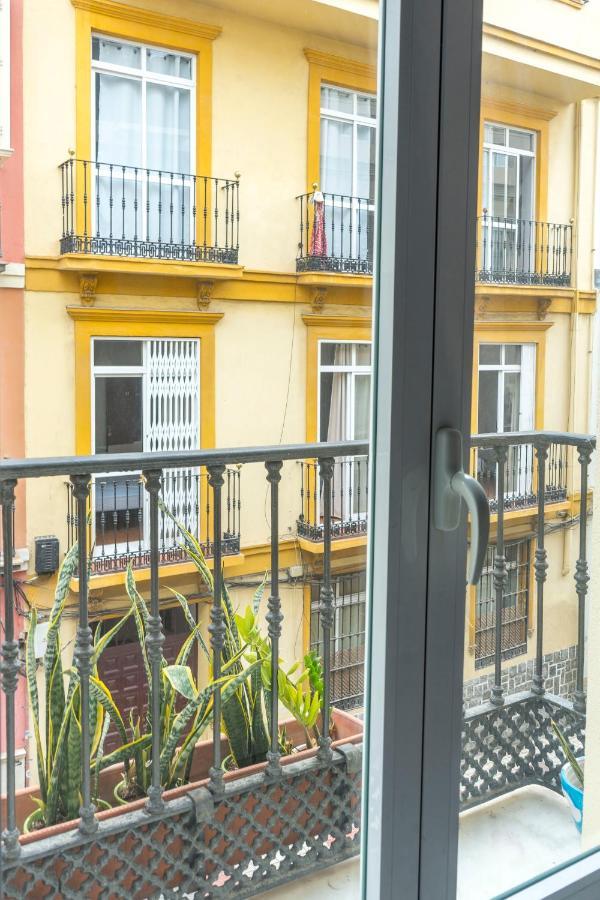 Acogedor Apartamento En Pleno Centro De Malaga By Sharingco Exterior photo